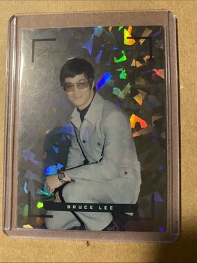 Bruce Lee Collectible Card - Silver Holographic